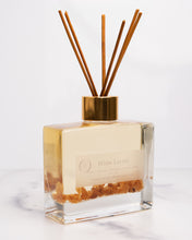 Load image into Gallery viewer, White Lavish Diffuser